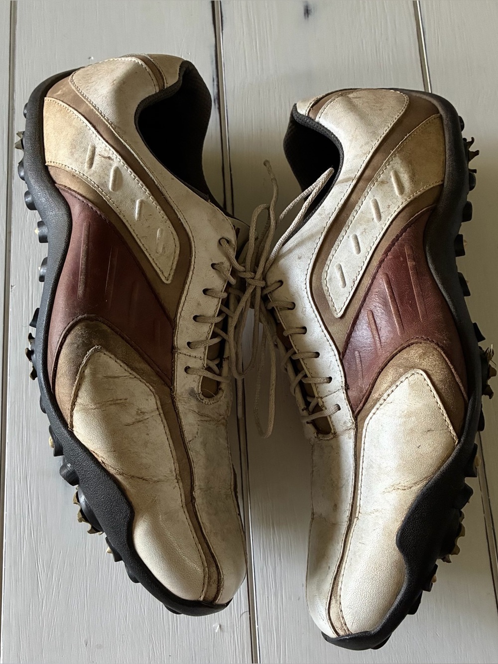 Men's Athletic Golf Shoes in White and Brown